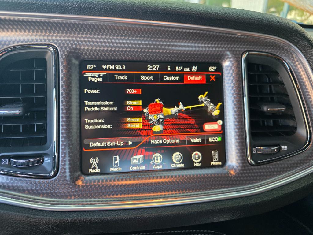 2015 Dodge Challenger Image 46