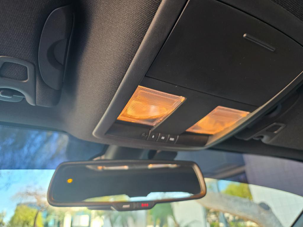 2015 Dodge Challenger Image 55