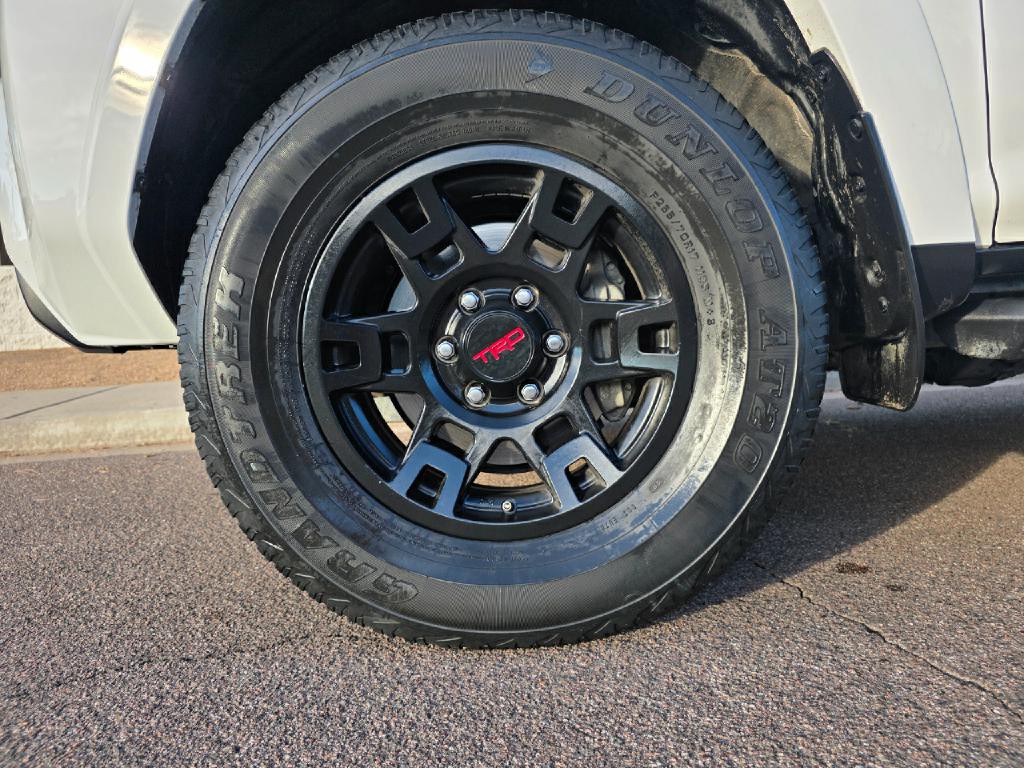 2022 Toyota 4Runner Image 3