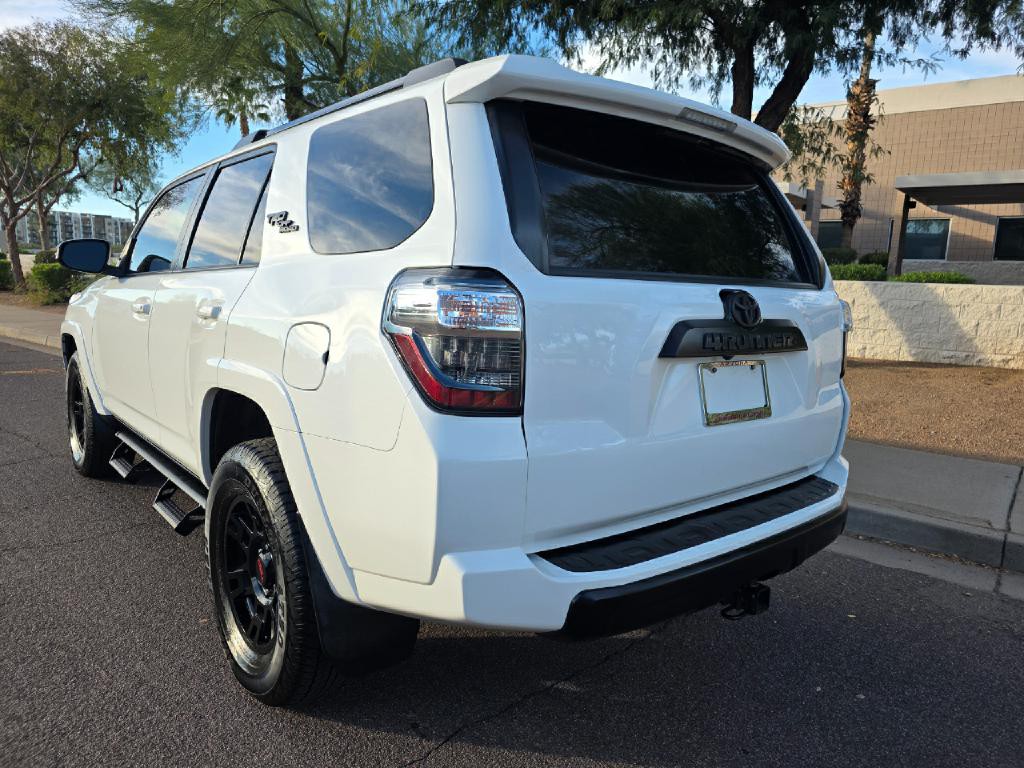 2022 Toyota 4Runner Image 6