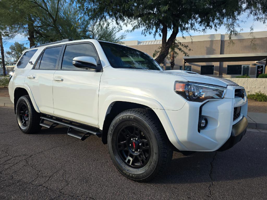 2022 Toyota 4Runner Image 16