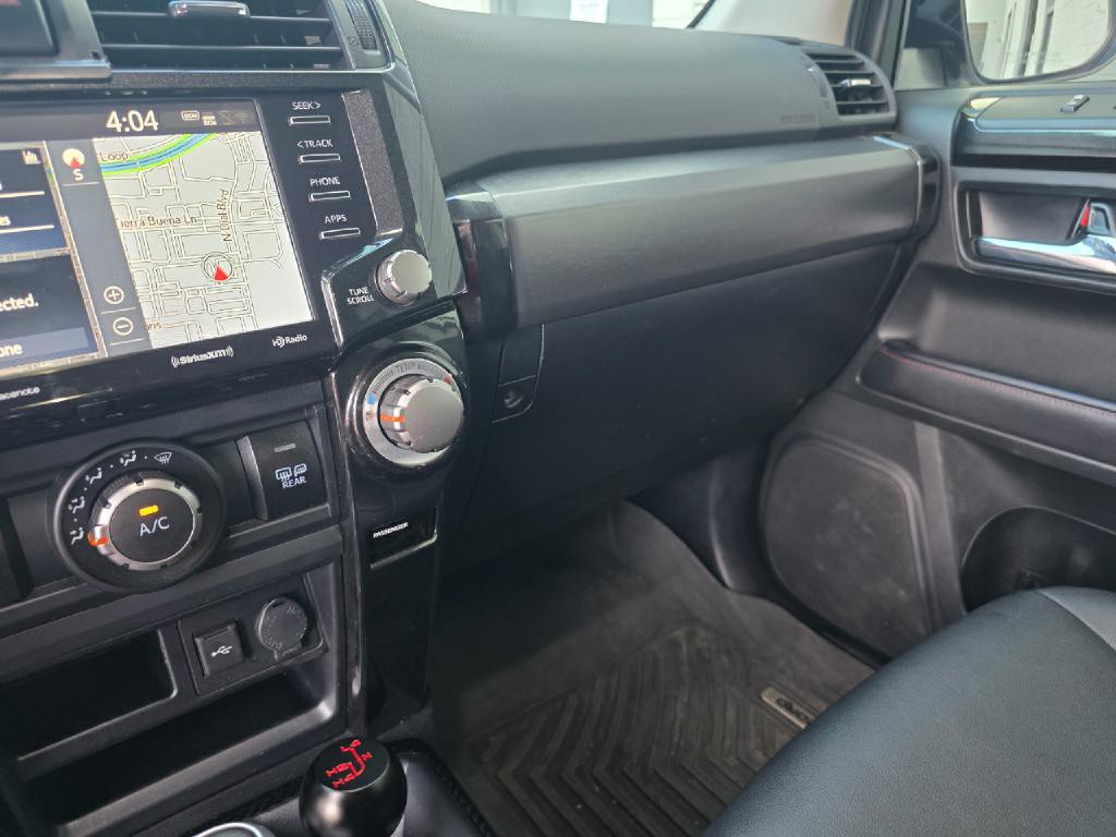 2022 Toyota 4Runner Image 32