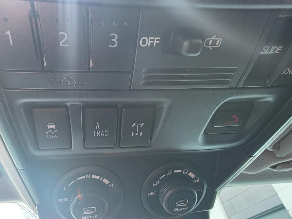 2022 Toyota 4Runner Image 34