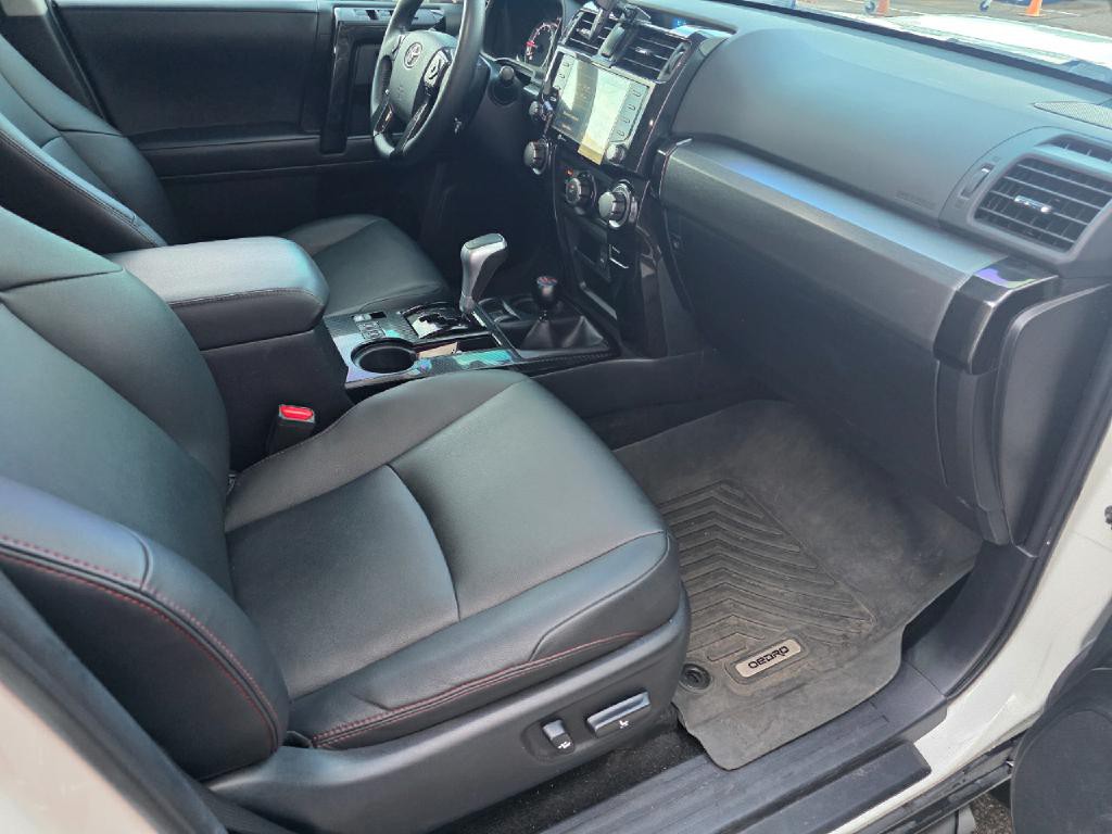 2022 Toyota 4Runner Image 48