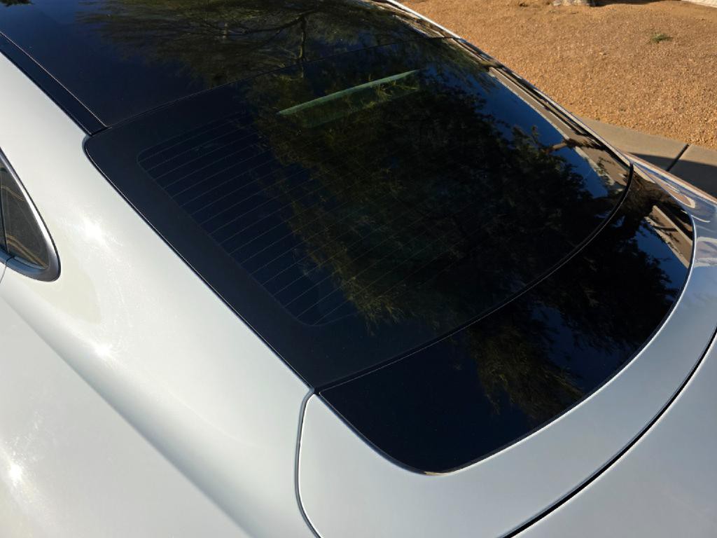 2022 Porsche Taycan Image 9