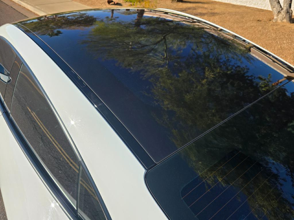 2022 Porsche Taycan Image 10