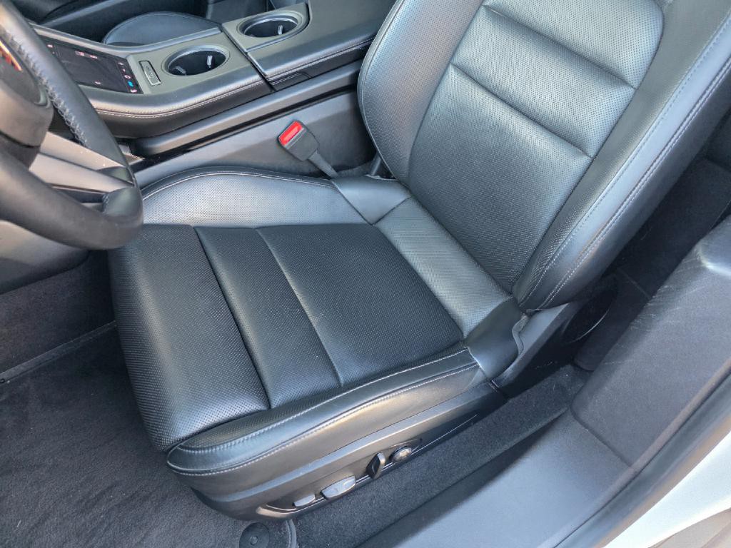 2022 Porsche Taycan Image 34