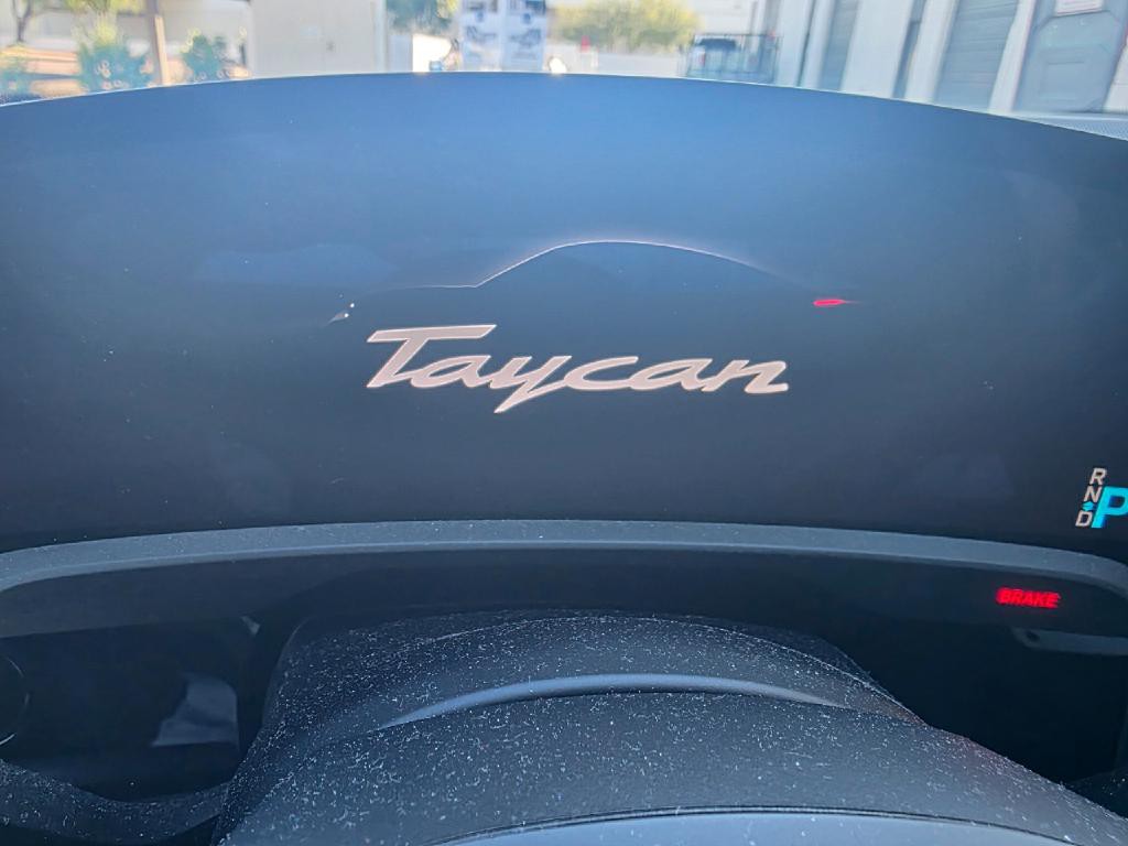 2022 Porsche Taycan Image 46