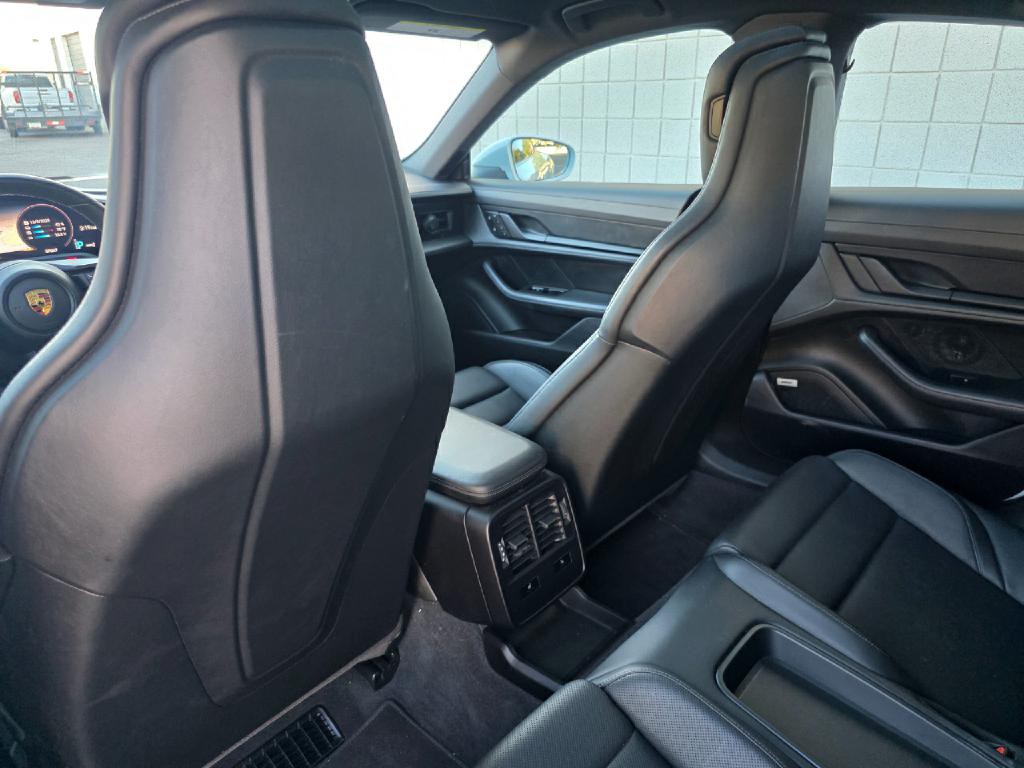 2022 Porsche Taycan Image 61