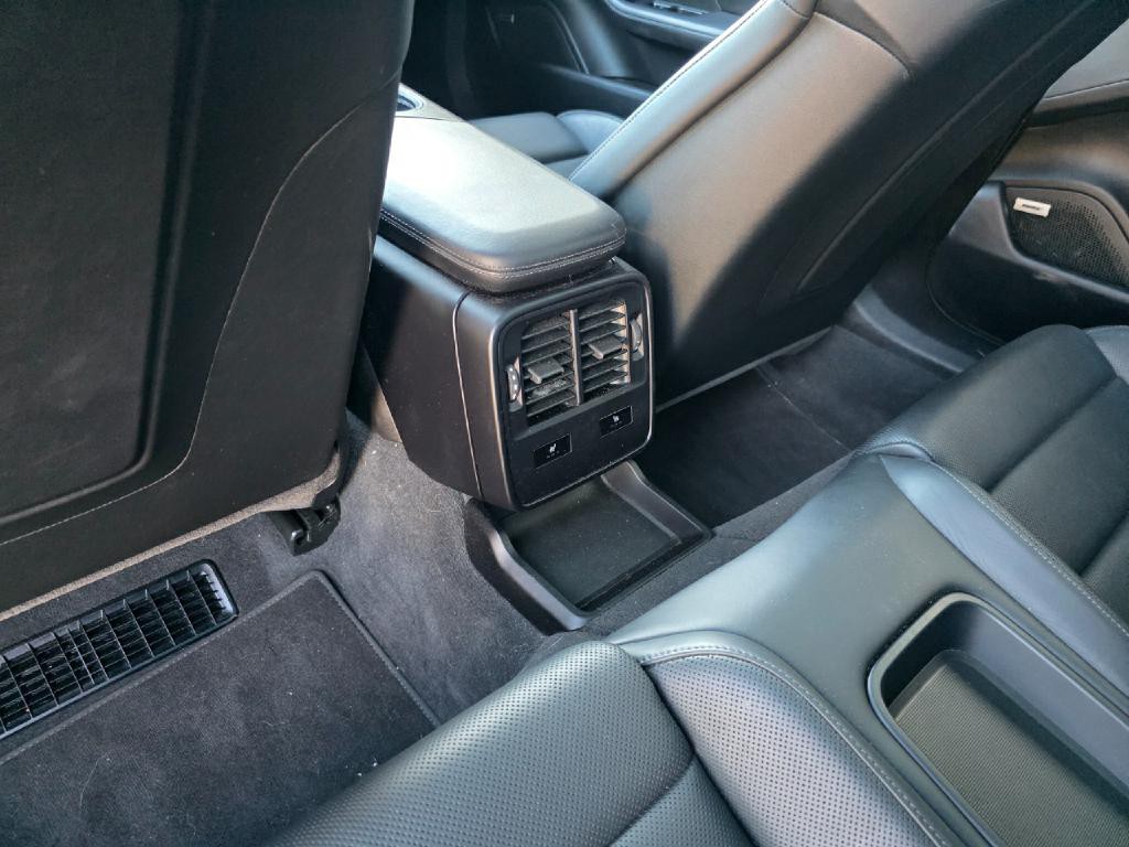 2022 Porsche Taycan Image 62