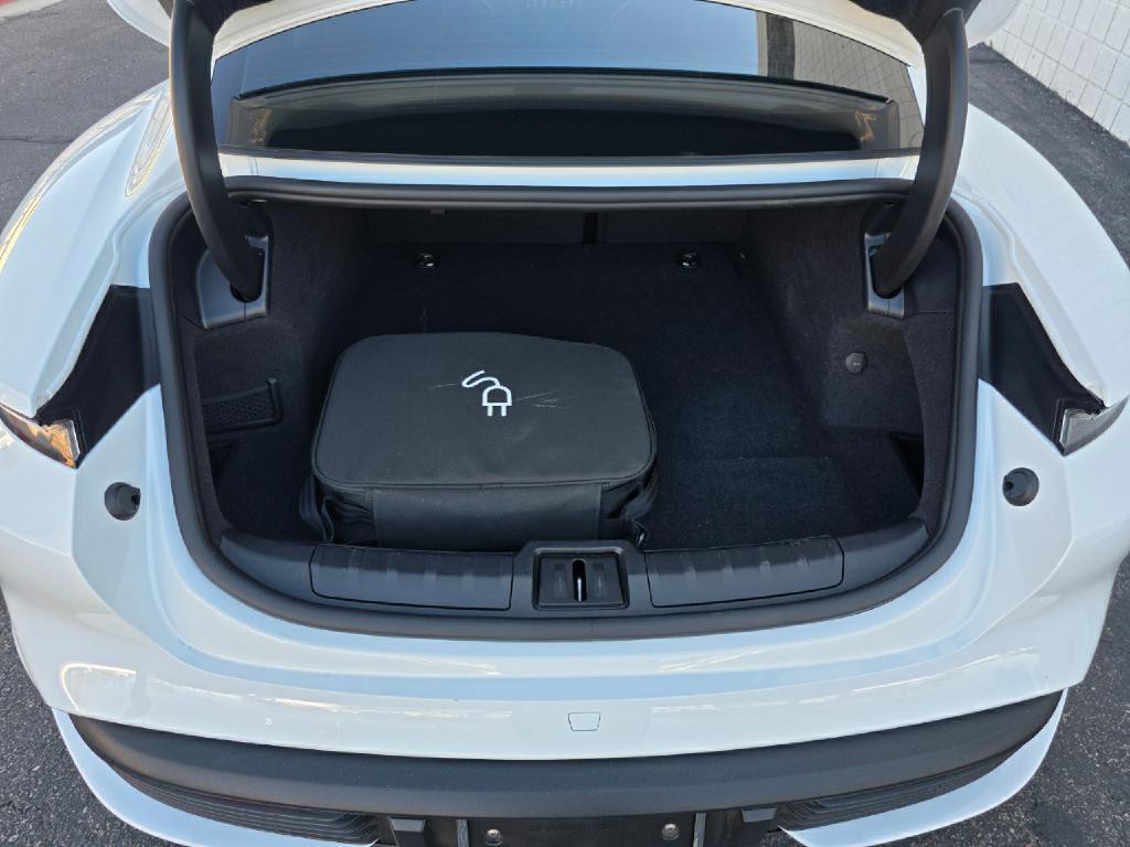 2022 Porsche Taycan Image 63