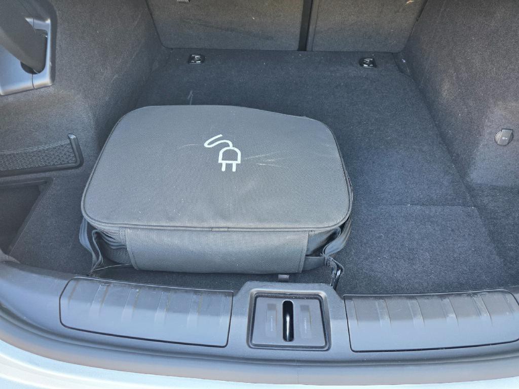 2022 Porsche Taycan Image 64