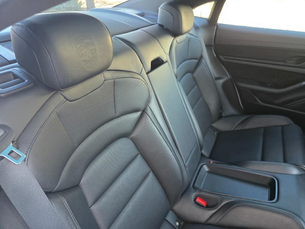 2022 Porsche Taycan Image 70