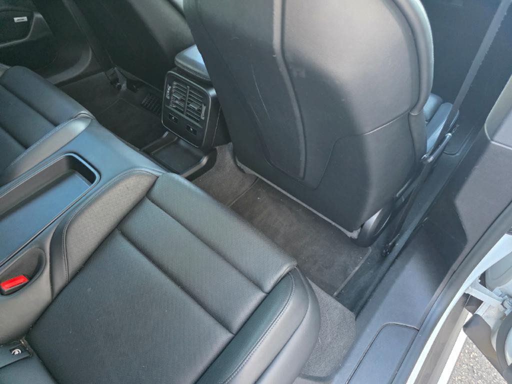 2022 Porsche Taycan Image 72