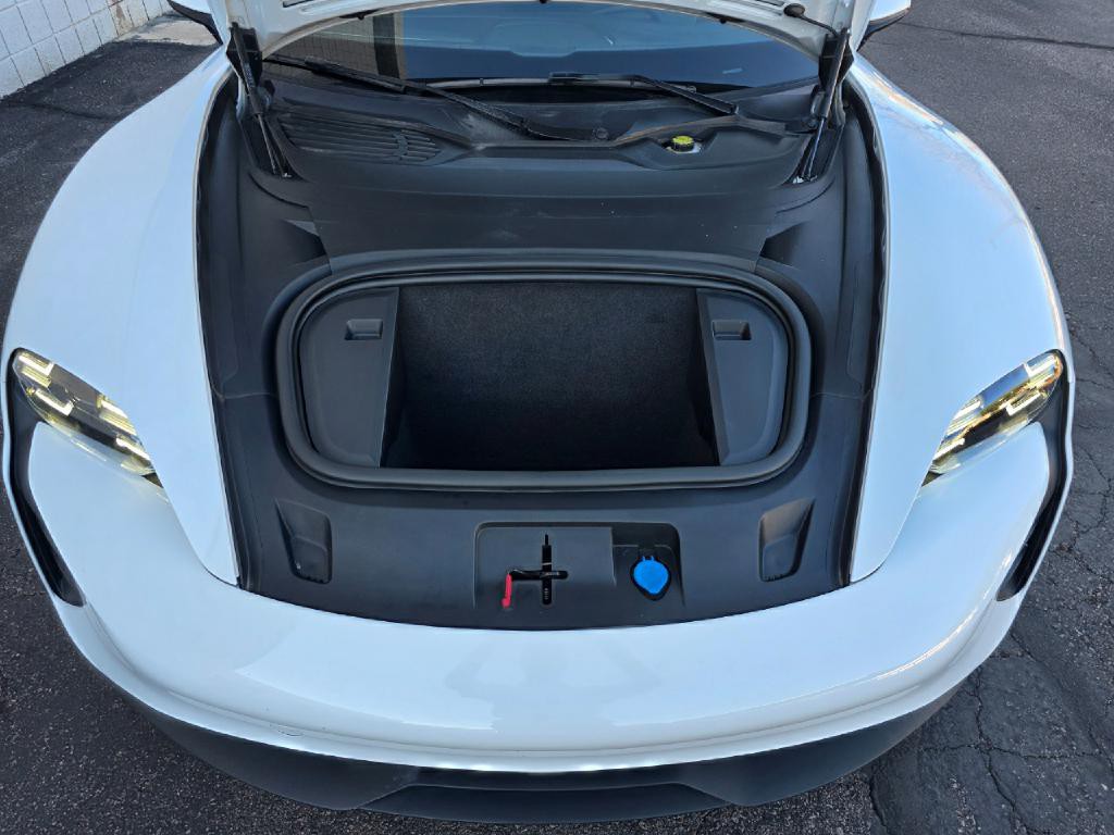 2022 Porsche Taycan Image 83