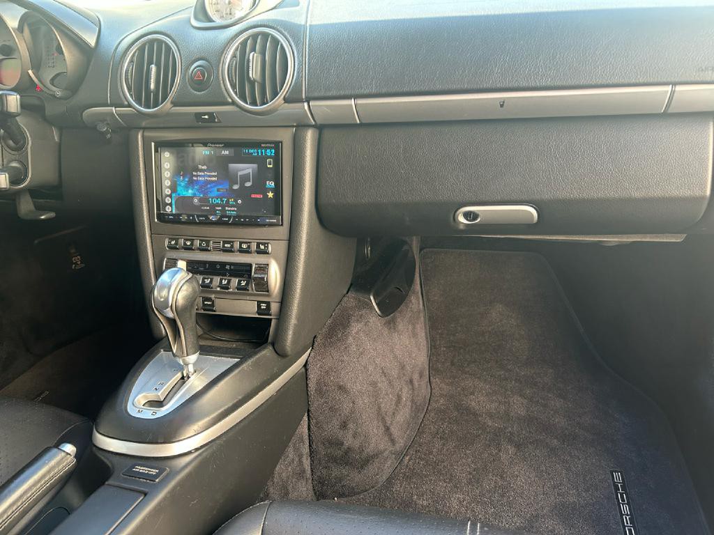 2006 Porsche Cayman Image 18