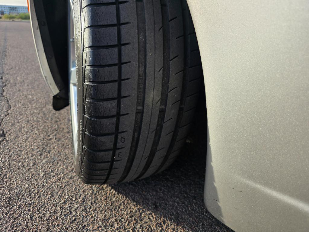 2005 Chevrolet Corvette Image 3