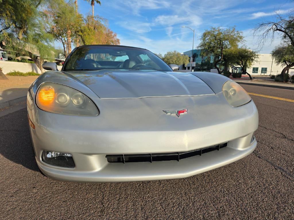 2005 Chevrolet Corvette Image 8