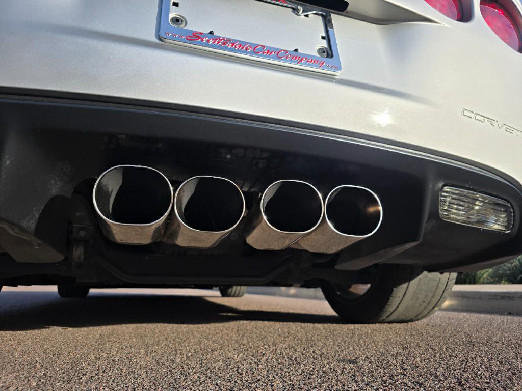 2005 Chevrolet Corvette Image 13