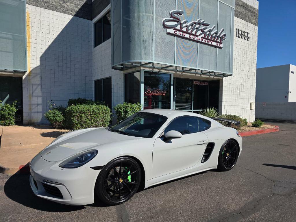 2018 Porsche Cayman Image 4