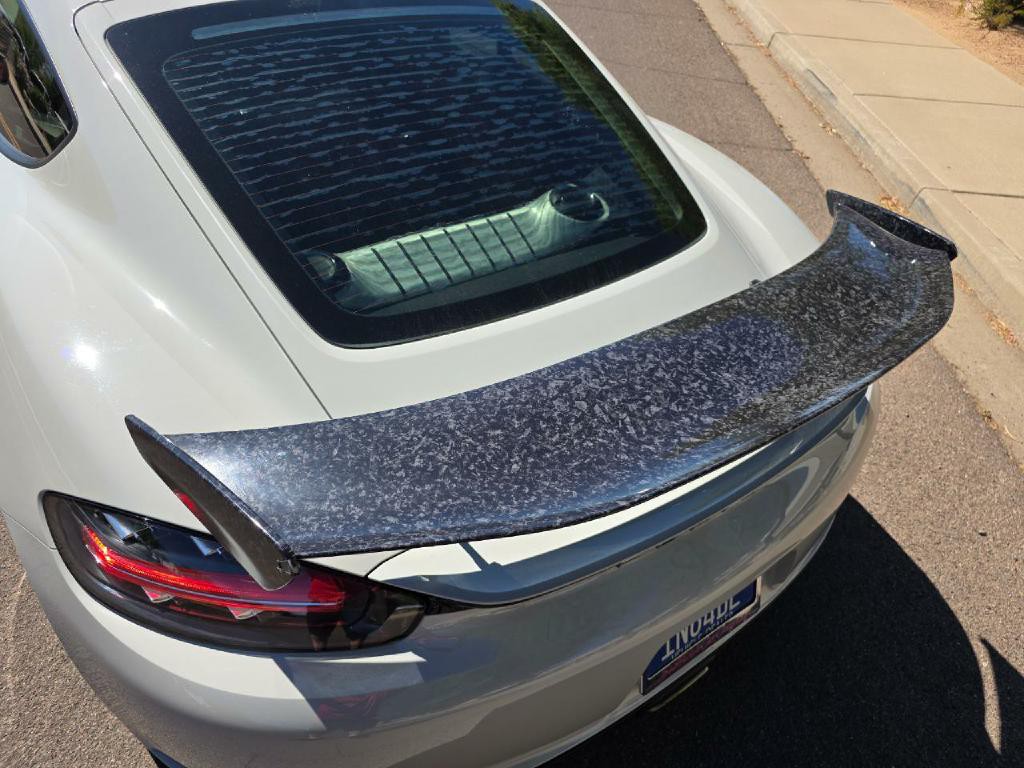 2018 Porsche Cayman Image 18