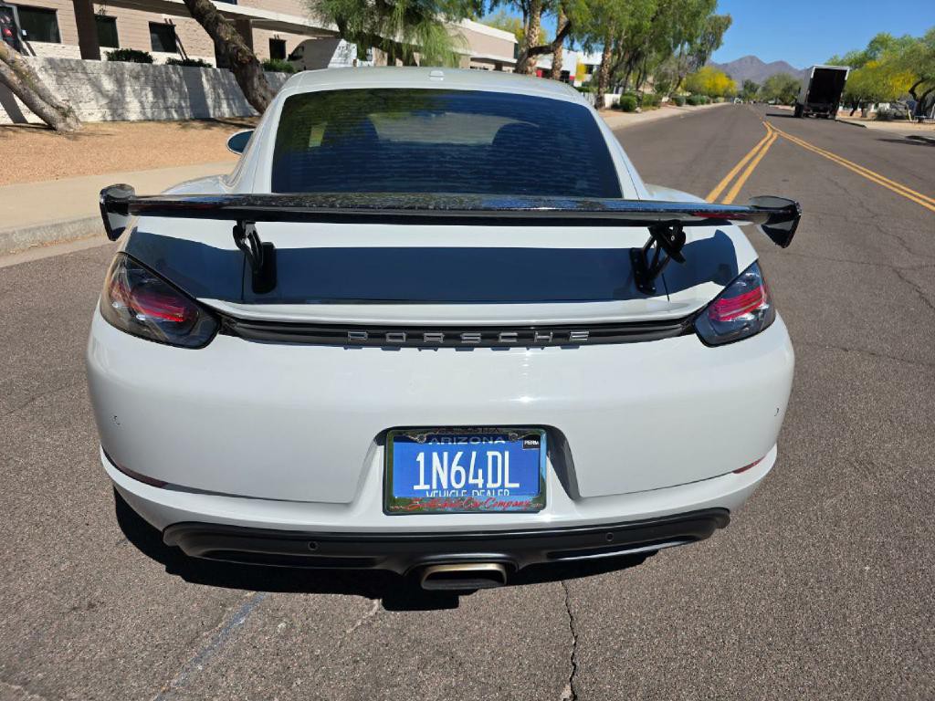 2018 Porsche Cayman Image 23