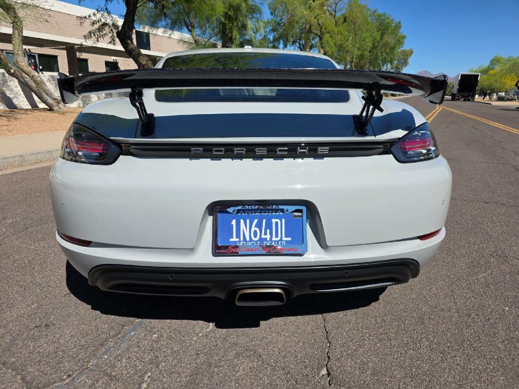 2018 Porsche Cayman Image 24