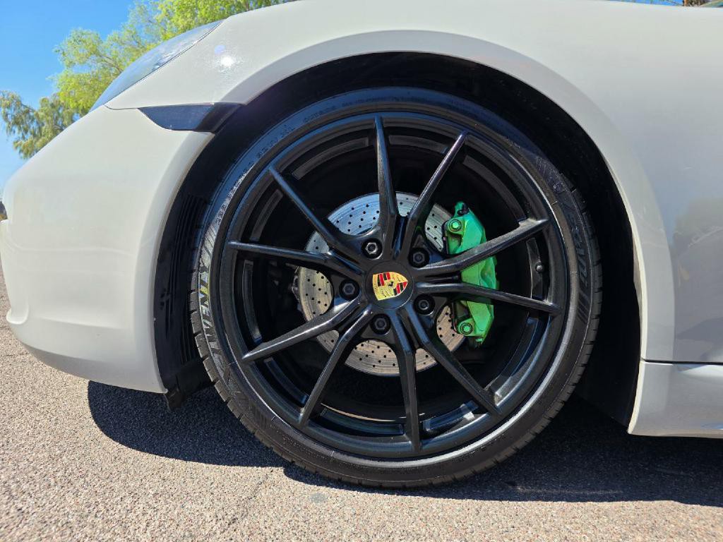 2018 Porsche Cayman Image 30