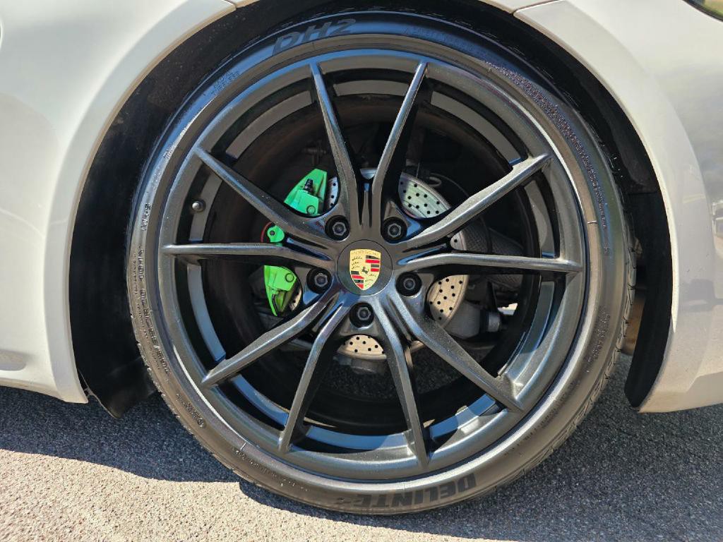 2018 Porsche Cayman Image 33