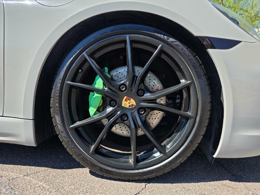 2018 Porsche Cayman Image 36