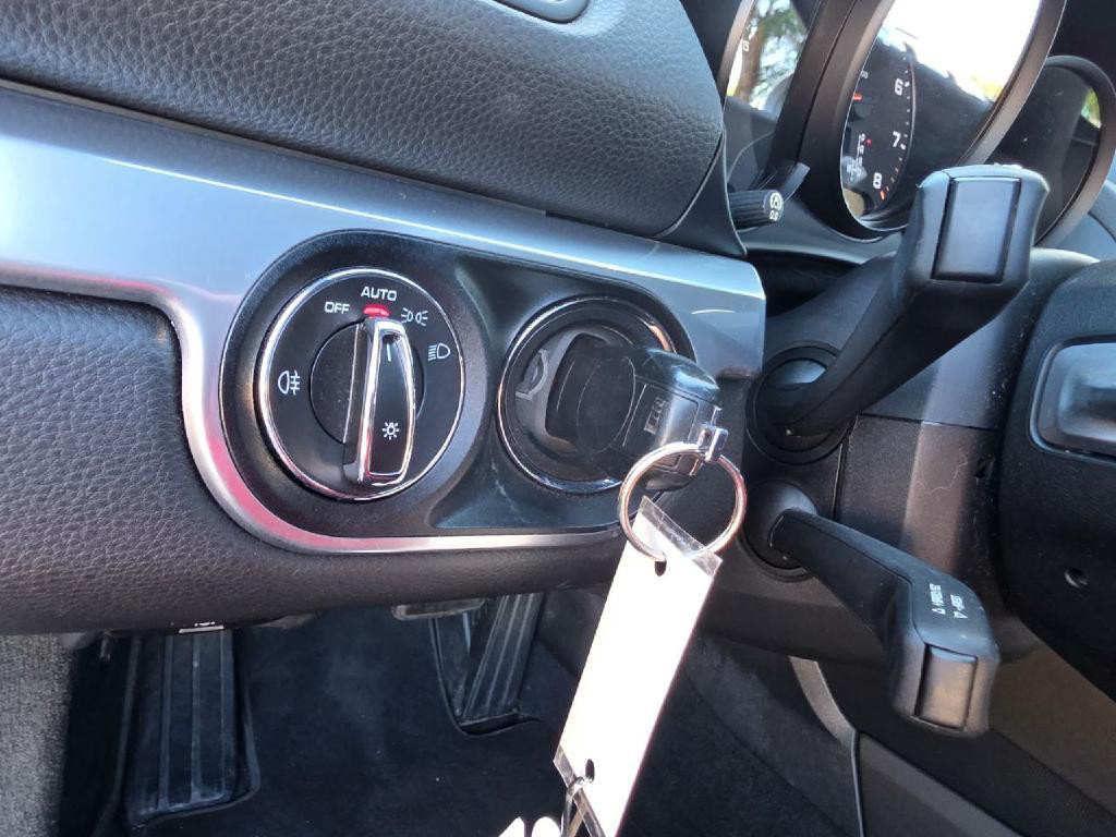 2018 Porsche Cayman Image 45