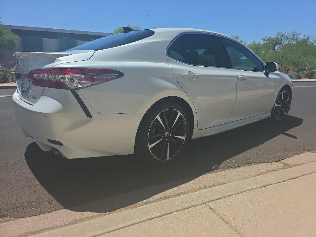 2019 Toyota Camry Image 8