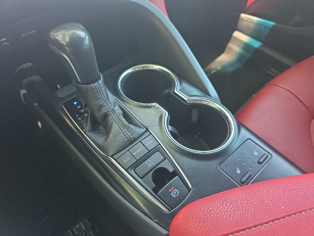 2019 Toyota Camry Image 15