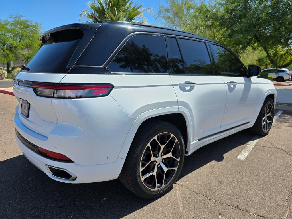 2023 Jeep Grand Cherokee Image 7