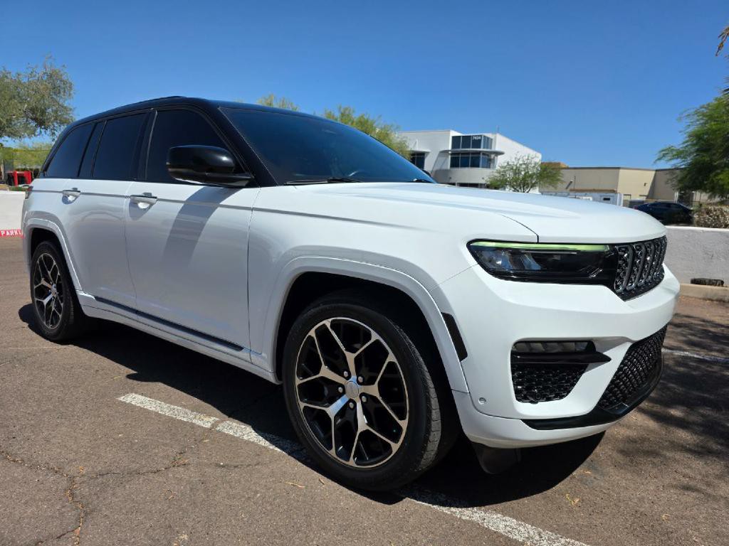 2023 Jeep Grand Cherokee Image 8