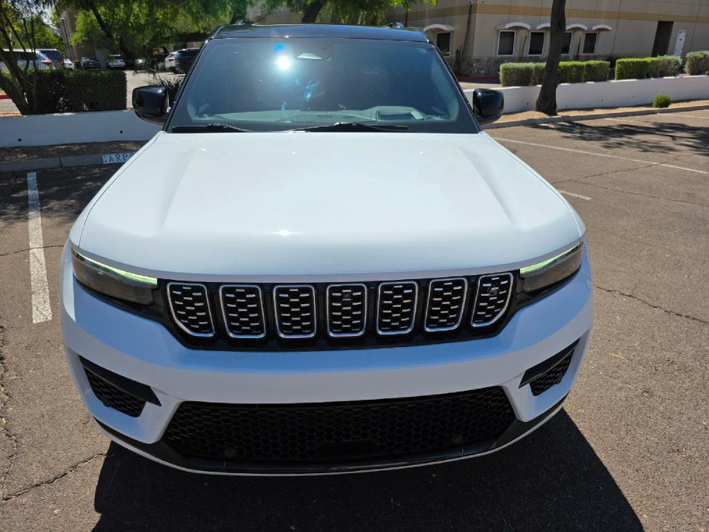 2023 Jeep Grand Cherokee Image 10