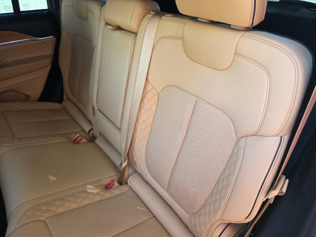 2023 Jeep Grand Cherokee Image 56