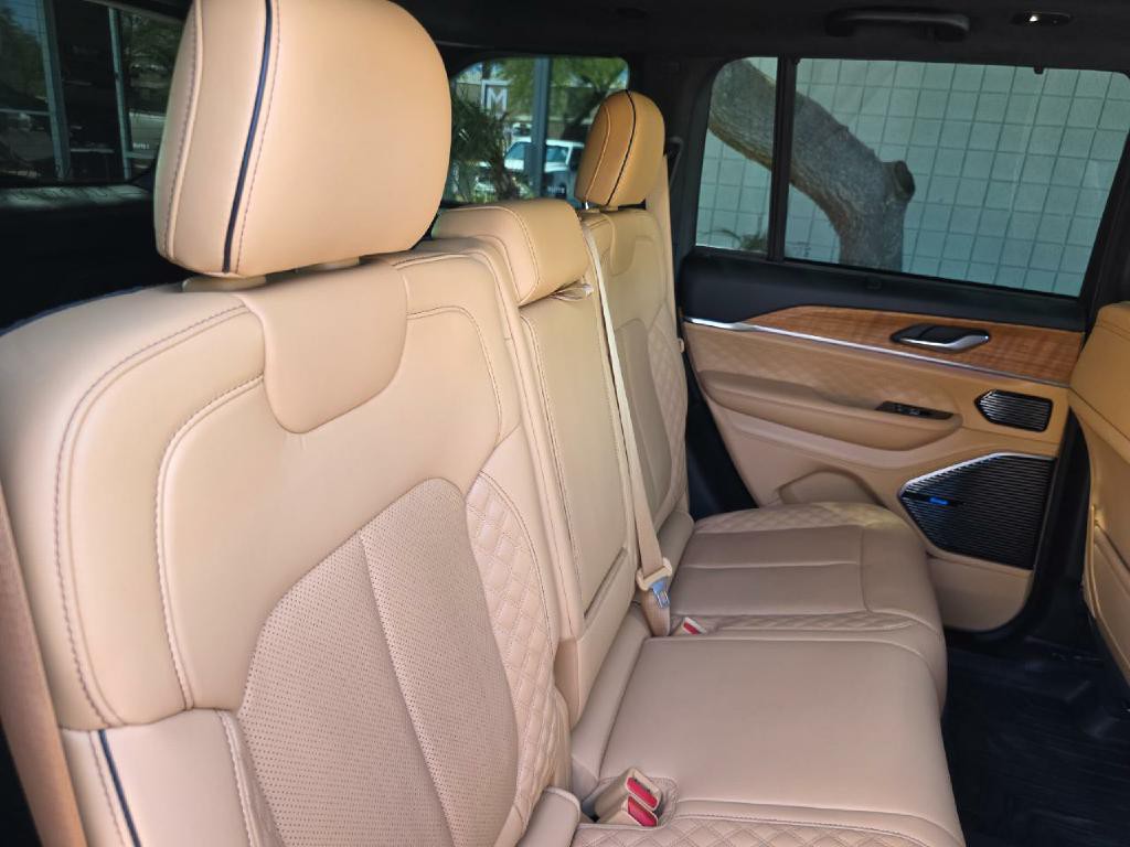 2023 Jeep Grand Cherokee Image 58