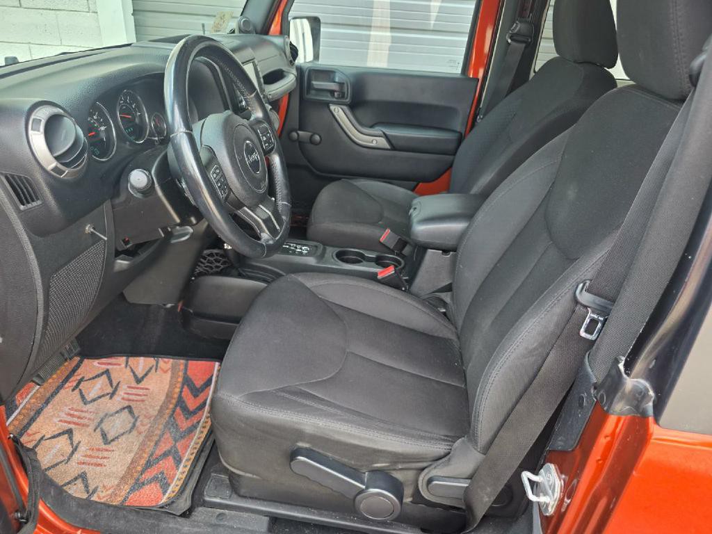 2014 Jeep Wrangler Image 29