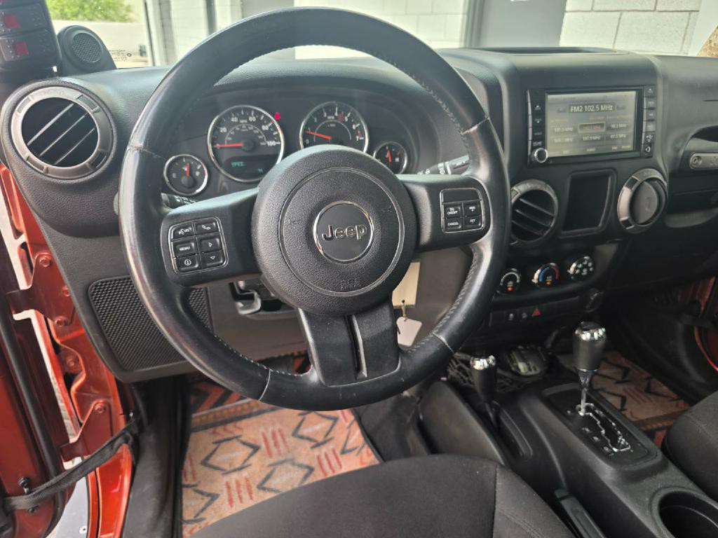 2014 Jeep Wrangler Image 30