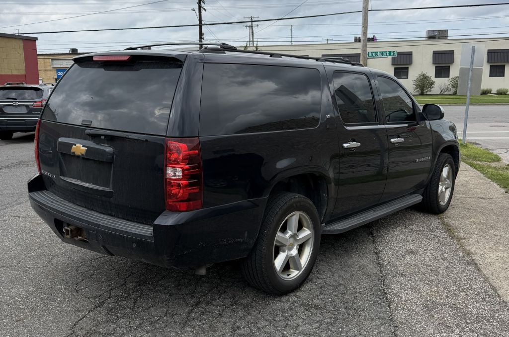 2014 Chevrolet Suburban Image 7