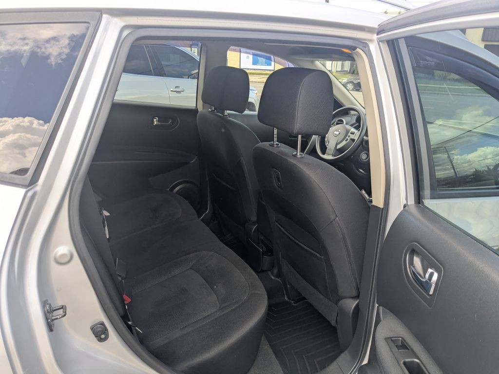 2015 Nissan Rogue Image 11