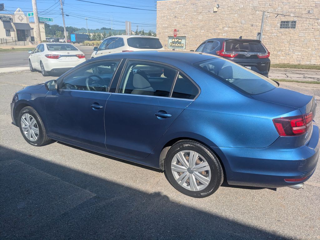 2017 Volkswagen Jetta Image 5