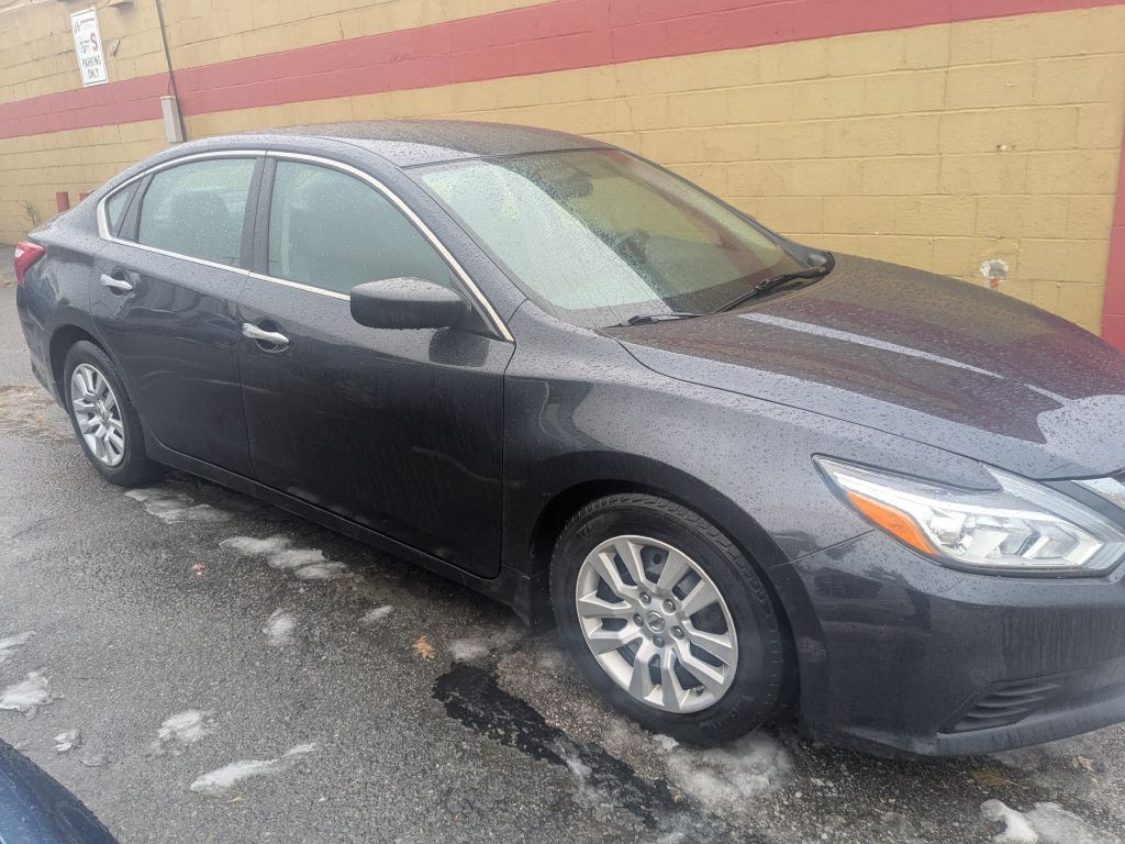 2016 Nissan Altima Image 1