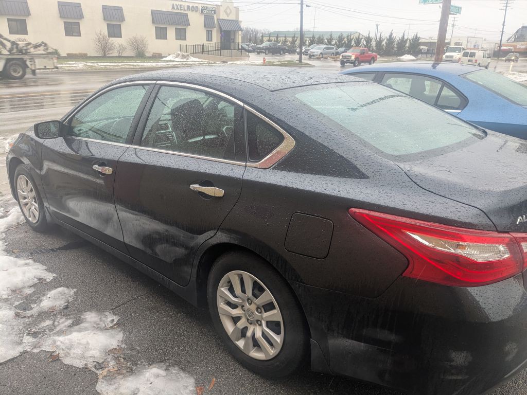 2016 Nissan Altima Image 4