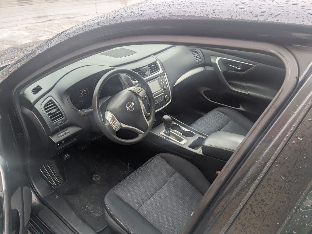 2016 Nissan Altima Image 7