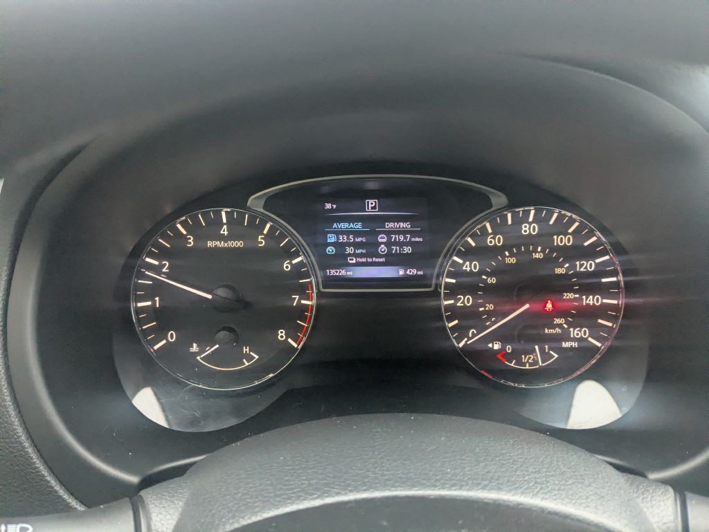 2016 Nissan Altima Image 11