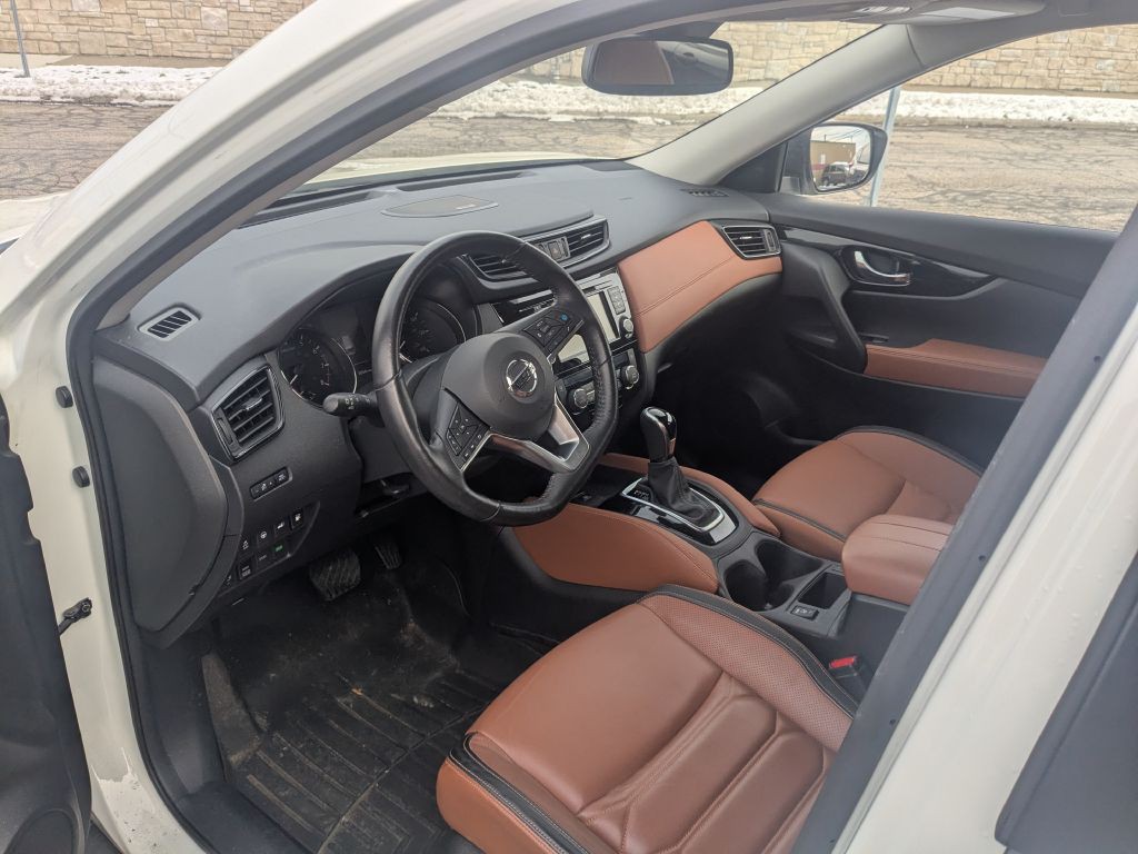 2018 Nissan Rogue Image 8