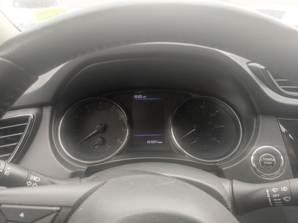 2018 Nissan Rogue Image 13