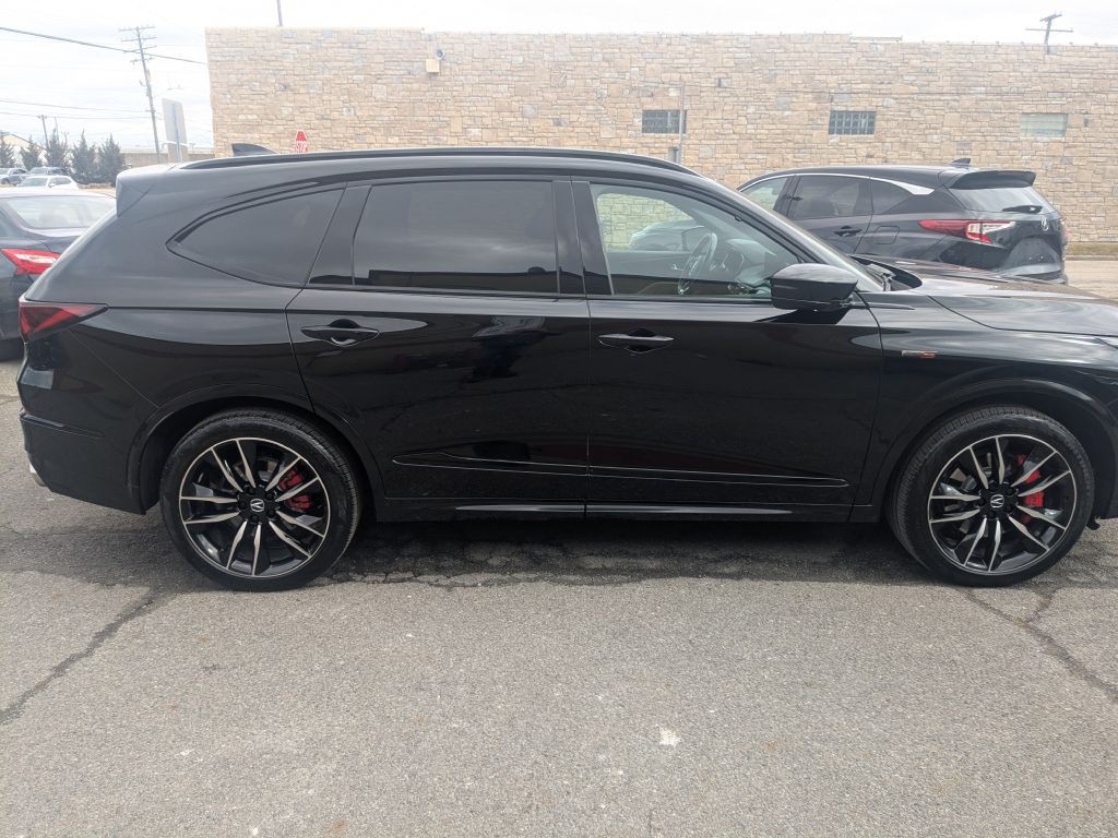 2022 Acura MDX Image 2